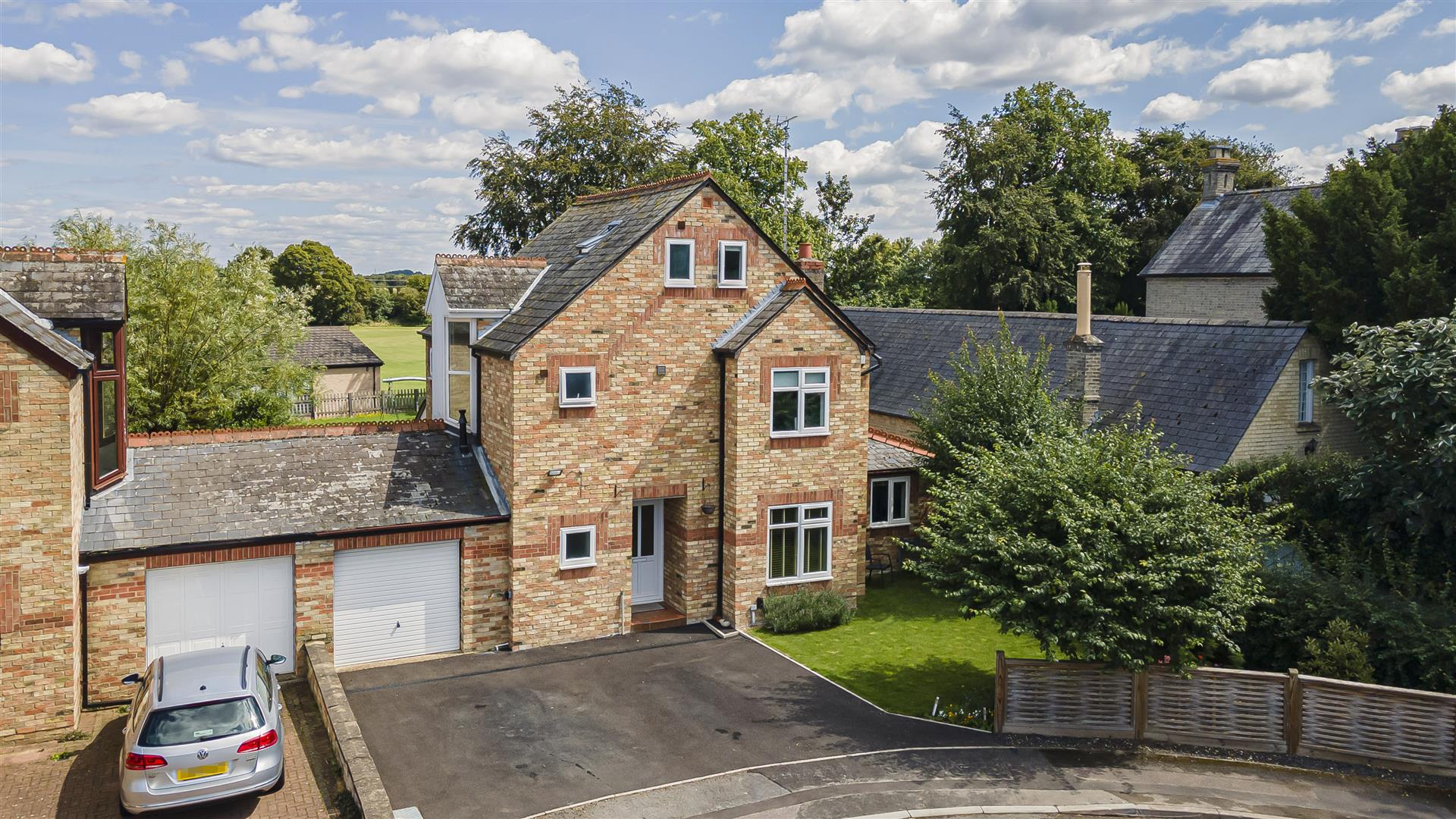 4 Bedroom for sale in Lode Cheffins Cambridge Sales